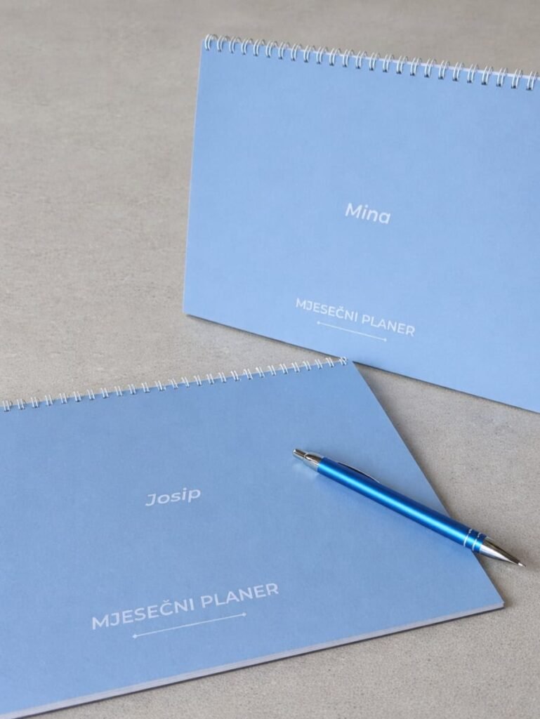 Personalizirani mjesečni planer A4 | Nedatirani planer